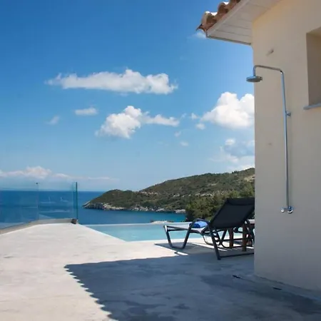 Vardiola Villa