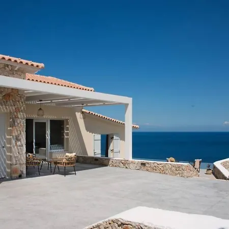 Vardiola Villa